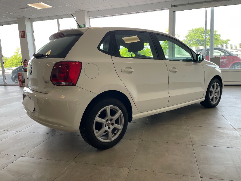
								Volkswagen Polo completo									