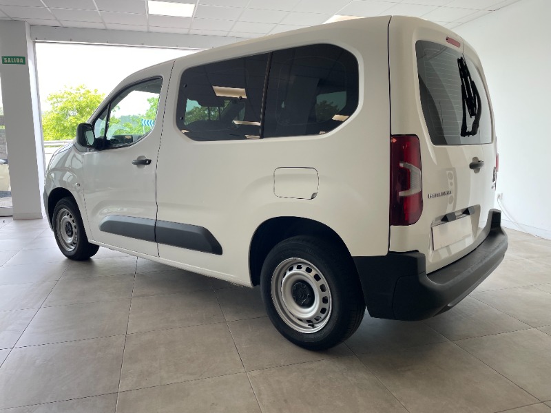 
								Citroen Berlingo completo									