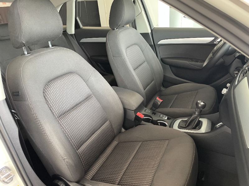 
								Audi Q3 completo									