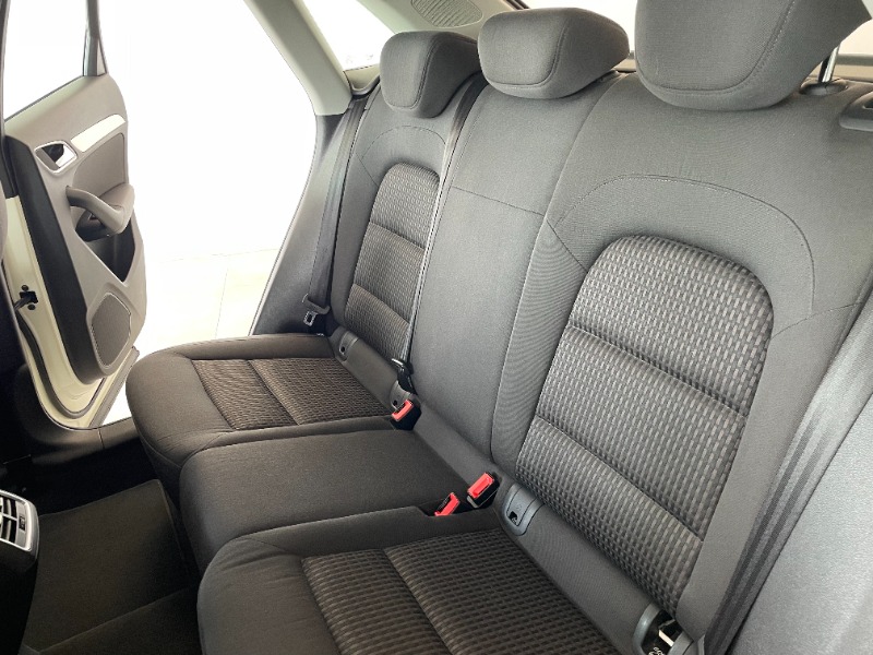 
								Audi Q3 completo									